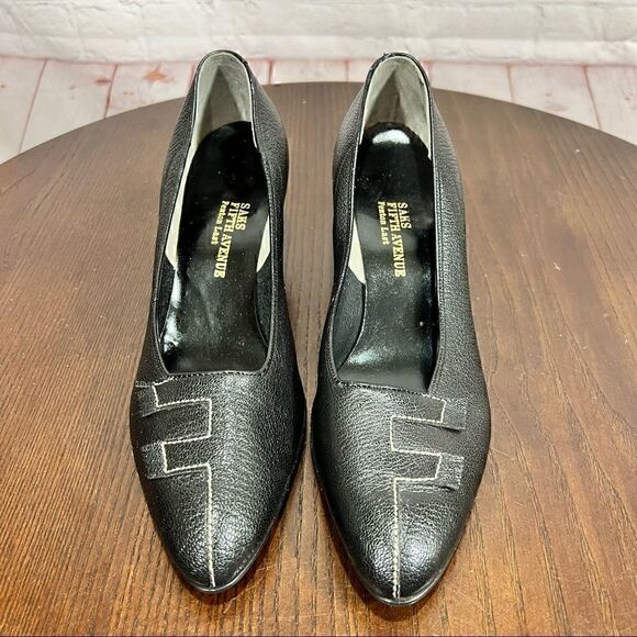 6.5 AA Saks fifth avenue Fenton last vintage kitten heel pumps in black. EUC - Picture 8 of 8